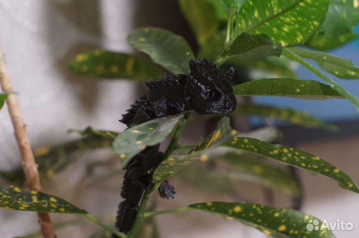 Ящерица игрушка