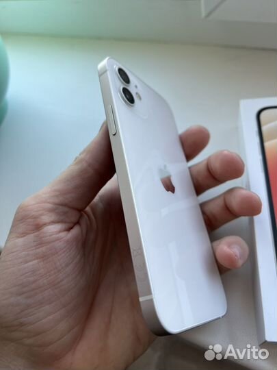 Телефон iPhone