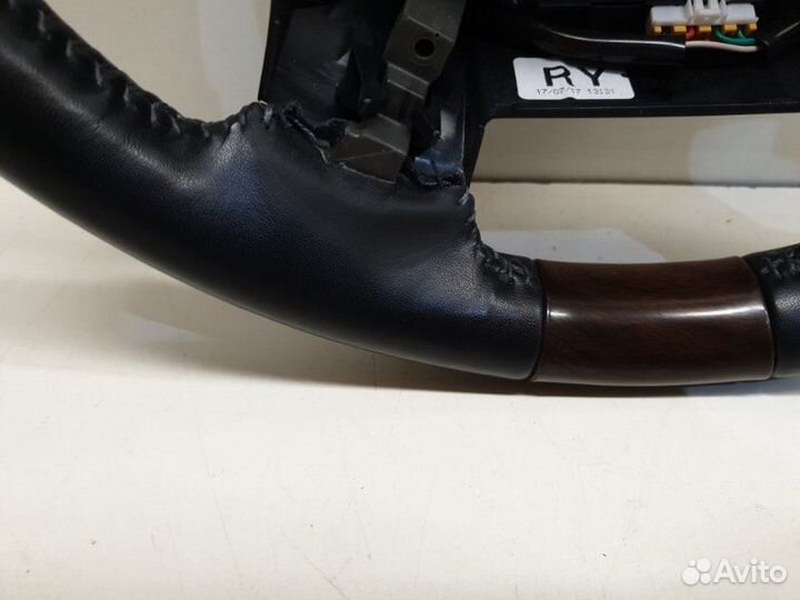 Руль Toyota Land Cruiser 200 2016-2020