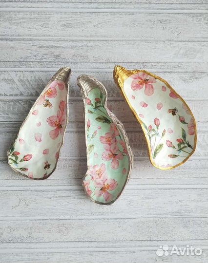 Подставка для украшений из раковин устриц