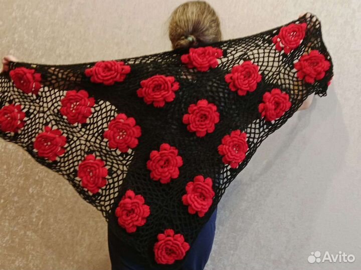 Шаль вязаная