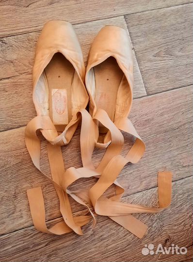 Пуанты grishko бежевые 4 1/2 XXX M