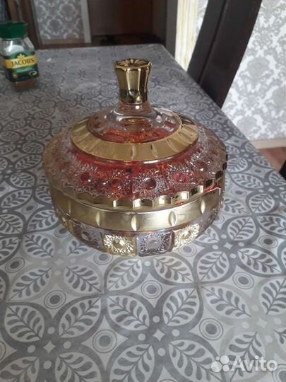 Конфетница