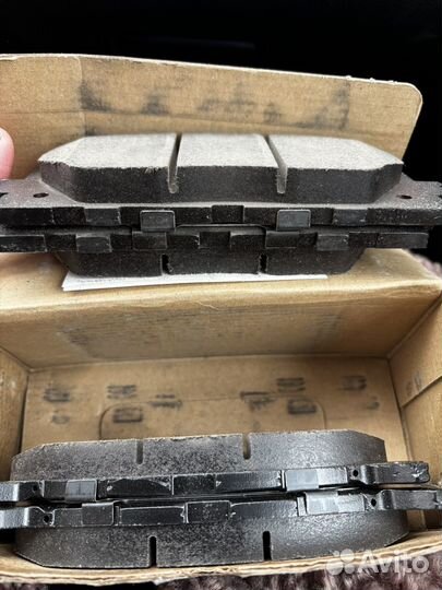 Тормозные колодки передние toyota