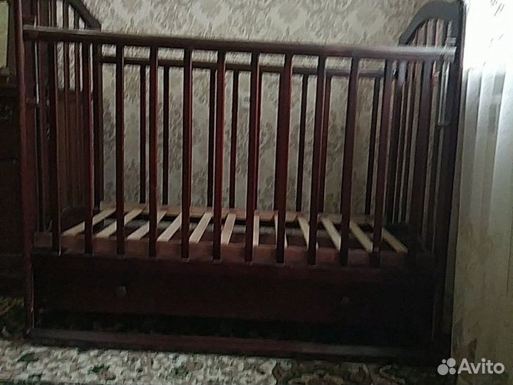 Детская кроватка качалка