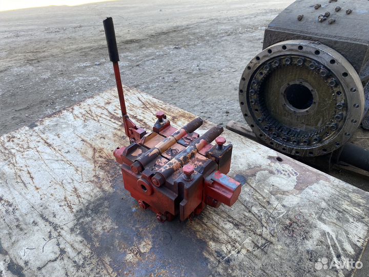 Гидрораспределитель односекционный