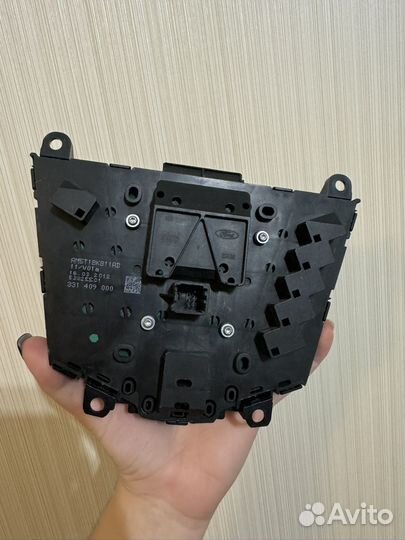 Блок управления магнитолой ford focus 3