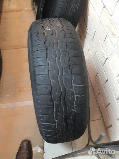Bridgestone Dueler H/T 687 225/65 R17 101