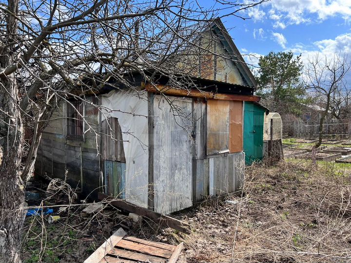 Дача 21 м² на участке 4 сот.