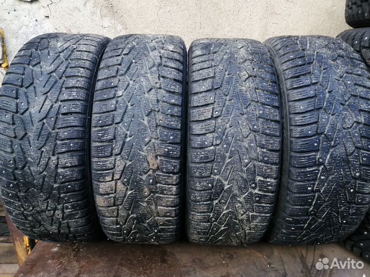 Nokian Tyres Hakkapeliitta 7 215/55 R16
