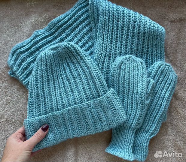 Комплект вязаный ручная работа