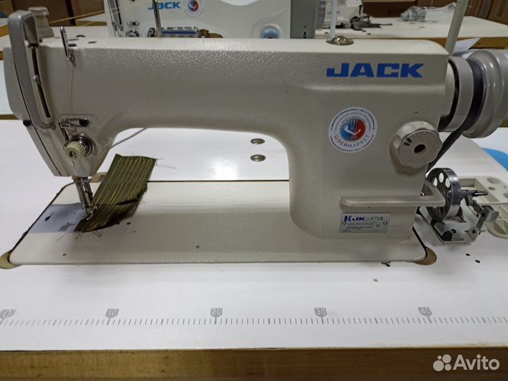 Прямострочная швейная машина Jack JK-8720 Б/У
