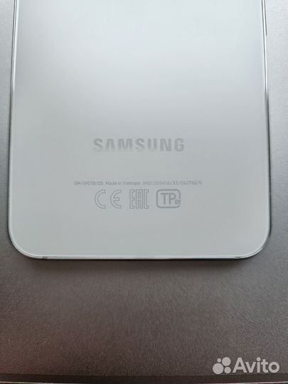 Samsung Galaxy S22, 8/128 ГБ