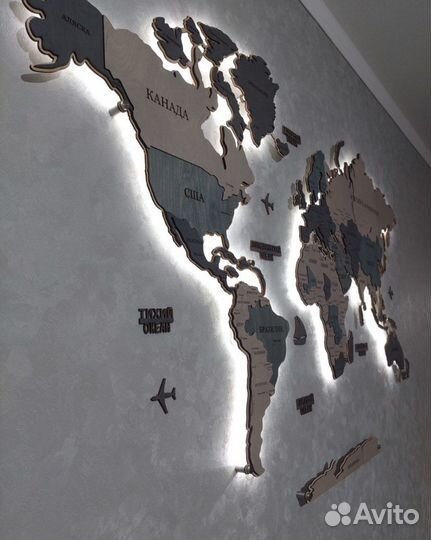 Карта мира из дерева с подсветкой