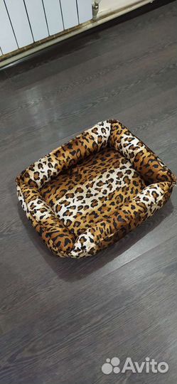 Лежанка для кота или собак мелкой породы