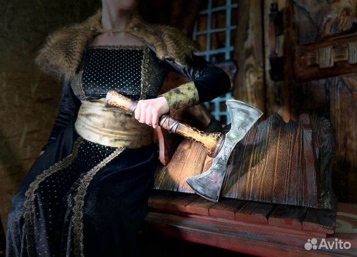 Топор кованый двусторонний походный