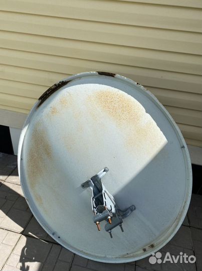 Антенна спутниковая