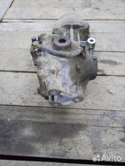 Задний редуктор