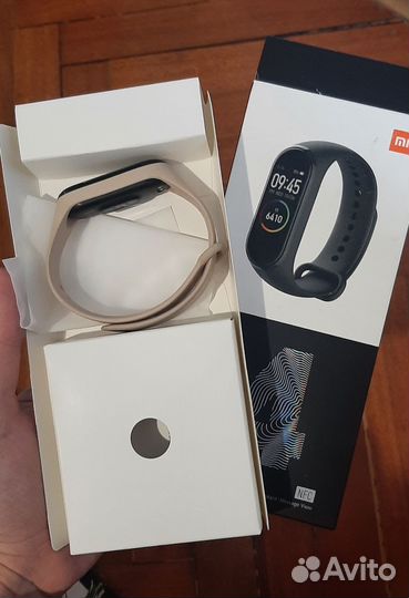 Часы с шагомером