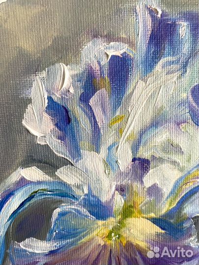 Картина маслом ирис круглая в рамке