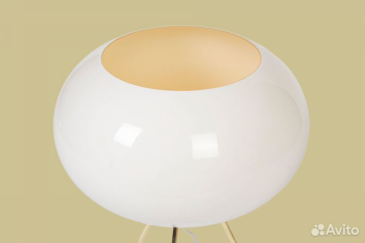 Лампа настольная винтаж из Европы