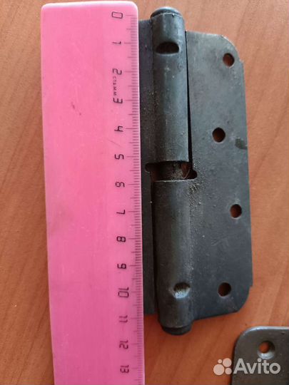 Петли для дверей