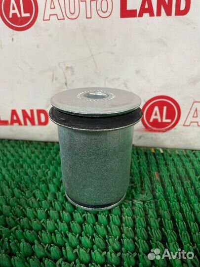 Сайлентблок переднего рычага Toyota Land Cruiser