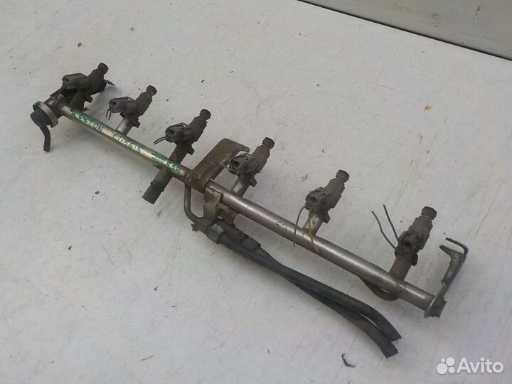 Б/У Б/У Рампа топливная Ssang Yong Rexton II 2007