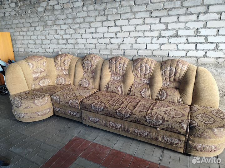 Угловой диван бу