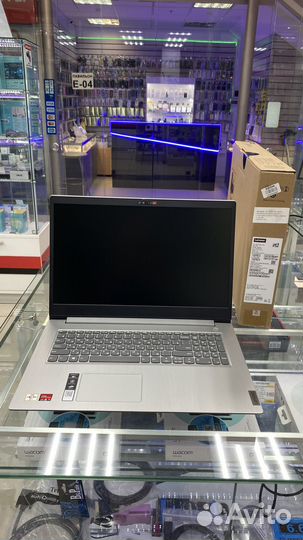 Ноутбук Lenovo IdeaPad 3 17ADA05 (81W20091RU)