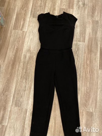 Комбинезон женский