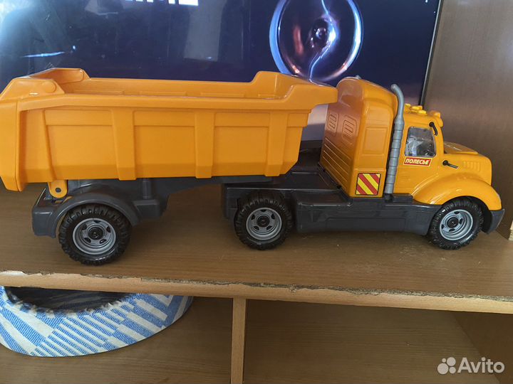 Грузовик десткий