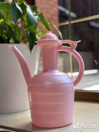 Кувшин для воды, кумган пластмассовый