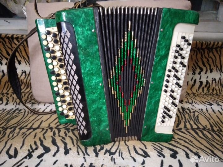 Ученический выборный баян 46/80 Киров класс видео