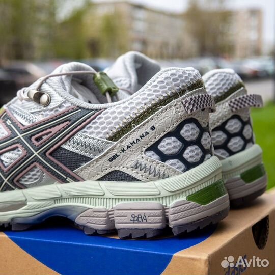 Кроссовки женские asics