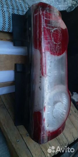 Фонарь задний правый Лада Ларгус б/у оригинал