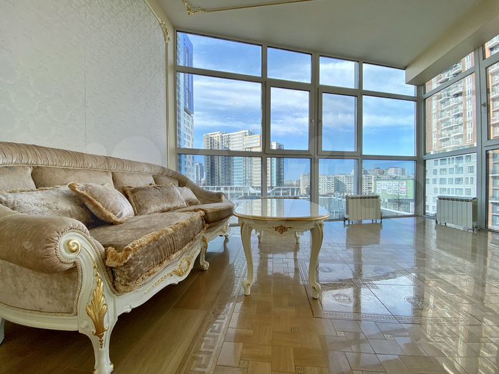 4-к. квартира, 200,4 м², 4/16 эт.