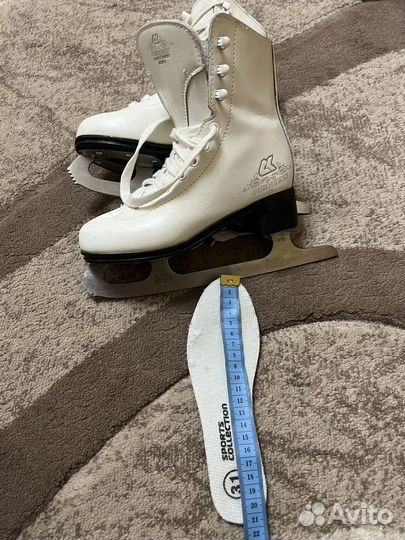 Коньки фигурные детские 31 размер