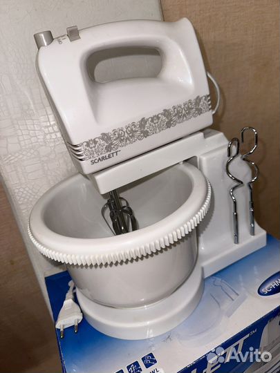 Миксер с чашей