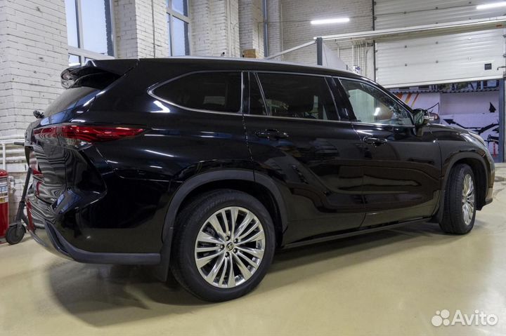 Электропороги ATS на Toyota Highlander XU70