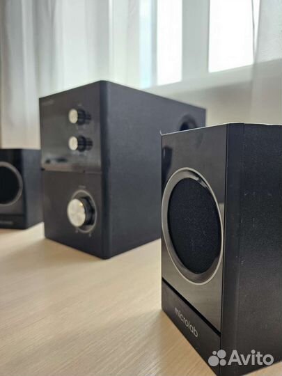 Акустические колонки microlab