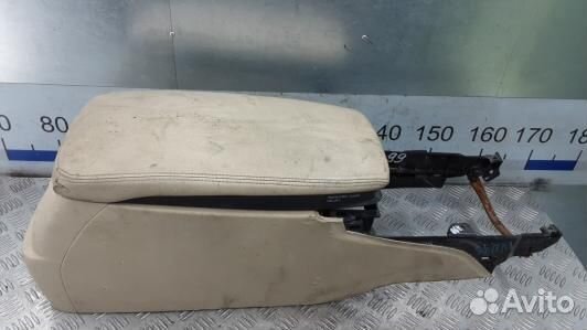 Подлокотник центральный lexus RX 3 (1NN33IX01)