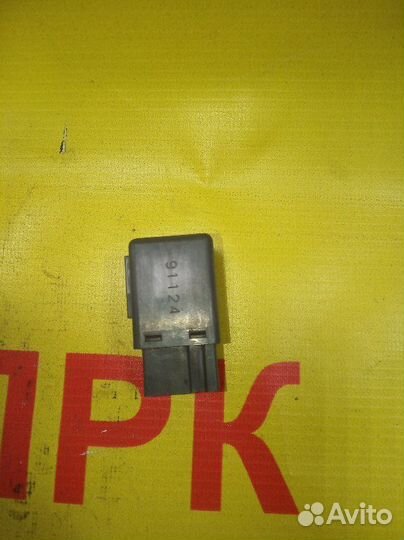 Реле Nissan Sunny FB15