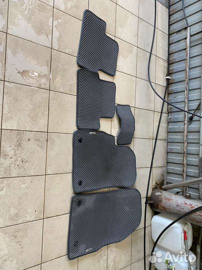 Автомобильные коврики бу