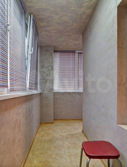 3-к. квартира, 82 м², 9/12 эт.