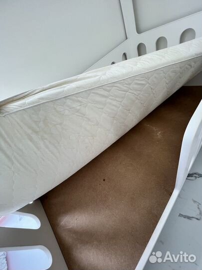 Детская кровать домик с матрасом