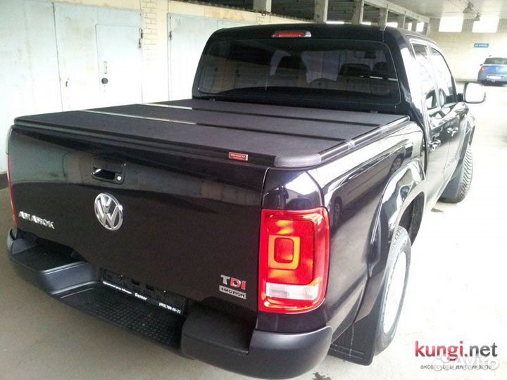 Жесткая трех секционная крышка Volkswagen Amarok