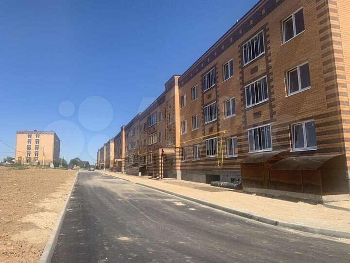 2-к. квартира, 52 м², 3/3 эт.