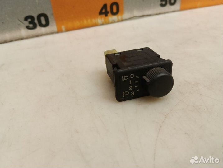 Кнопка корректора фар Nissan Almera N16 1.8 2001
