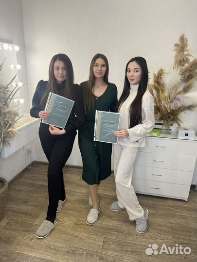 Обучение наращиванию ресниц